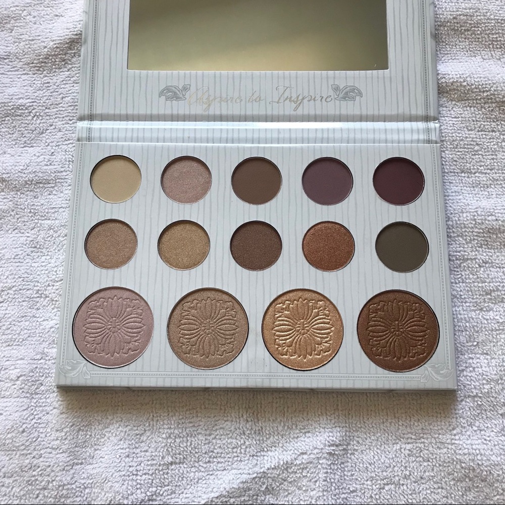 ❌ SOLD ❌ BH Cosmetics X Carli Bybel Palette